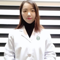 如何去除囊肿性痤疮,粉刺和黑头粉刺脸上的痤