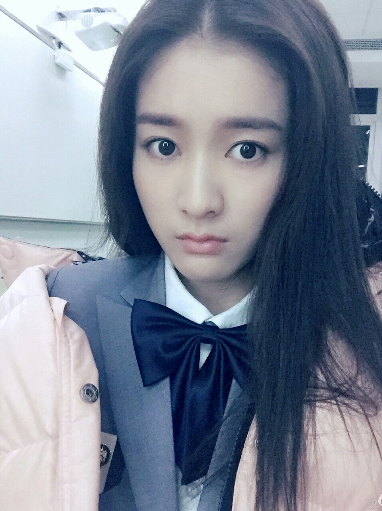 视频 金马奖颁奖礼谢霆锋遭调侃,当喊出得奖人