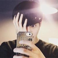 外国人街头恶搞路人。太搞笑了