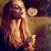 王源用腿长的优势劈叉,给疼的要哭了,哎哟哎哟