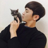 夏天脖子很黑就会很尴尬,教你一个变白小妙招