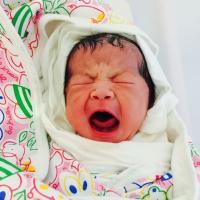 杨幂出演国内首支宫颈癌防治公益广告,爱她就