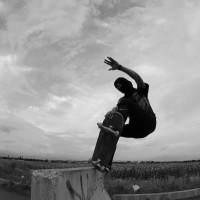 韩国欧尼吃播外景篇,美味海鲜爱不释口!