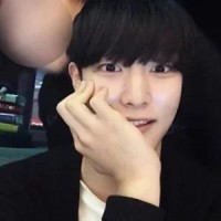 华晨宇《烟火里的尘埃》钢琴弹奏版,诗意又童