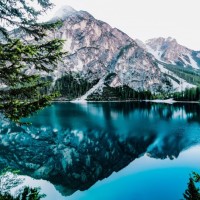 这个舞蹈最近特别的火,农村小姐姐也忍不住表