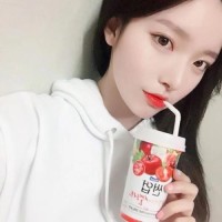 女孩翻唱《怀念青春》,声音动人,音色甜美