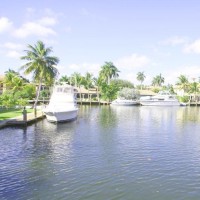 铁梨花:牛旦咬牙看着栓子投色子,怒气冲冲把栓