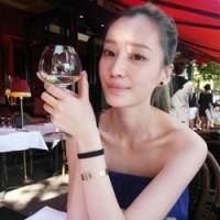 开豪车骗漂亮女神,女友发现竟执意坚持一年!看