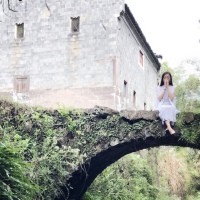 衣服太长 下摆太宽 塞进腰里太普通 试试这个小