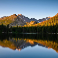 杨颖和邓超玩抢答题脱衣服游戏,结果陈赫和李