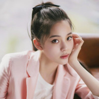 脸型决定刘海,刘海决定气质!迪丽热巴郑爽都纷