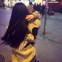 老外模仿抖音上火爆的手指舞,没成想他们被中