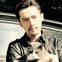 胡歌和老婆同时掉进水里,袁弘竟然先救胡歌,放