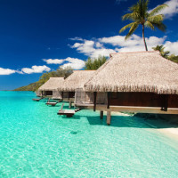 夜晚三点半:8分钟看完泰国恐怖电影《奶奶》