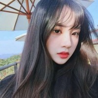 有网友爆出鹿晗关晓彤,现身北京南站,人形色匆