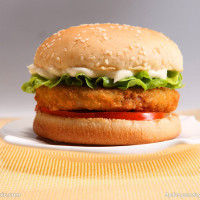 泰国吃播大姐,吃鸡脚米线加一盘海鲜,这样的胃