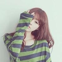 央视主持康辉近照,和妻子住租房,坦言17年无子之痛