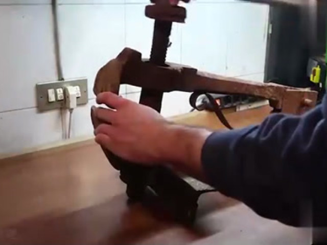 如何自制一台抓娃娃机,没想到过程如此简单