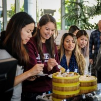 中国阔太在韩国疯狂购买奢侈品,场面难以控制