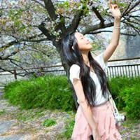 金毛轮胎聪明绝顶,爸爸错穿了拖鞋,立马就去换