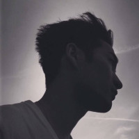 白白的肚皮大大的尾巴