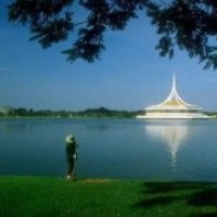 杨幂主演首部文艺片《宝贝儿》定档,首款海报