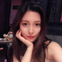 美女街头翻唱《你的样子》声音太好听了!