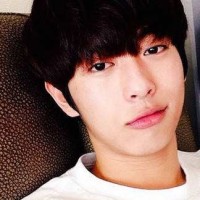 杨紫形象不保,现场摘牙套,把王俊凯都吓跑了