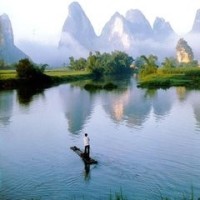 狄公、如燕、李元芳去见吉利可汗,却在大帐门