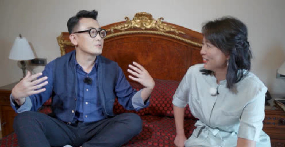 锵锵行天下丨窦文涛间谍之城开侃:我们这辈子活得就像间谍