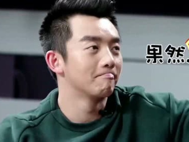 沈腾和贾玲比赛憋笑 他俩没笑我却先笑了