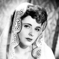 创造101,杨超越用熊大的声音表演琼瑶剧,笑死