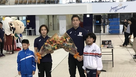 日本游泳队集训获美食助阵 兵分两路出征杭州