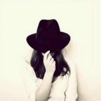 牛仔裤裤脚剪成毛边的制作方法