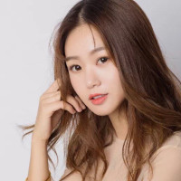 下坠Falling,很空灵的一首歌,第一句就已经沦陷