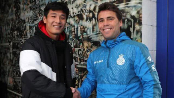 武磊抵达巴塞罗那行程紧密 马不停蹄赶赴西班