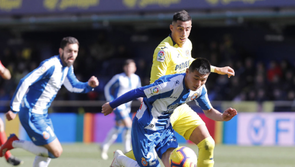 西班牙人锦鲤!武磊一穿衣服就进球 一上场就策