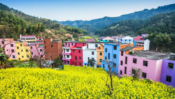 �����й���һ����ɫ3D�壬3D���ȳ���ȥ�����������ڵ�����