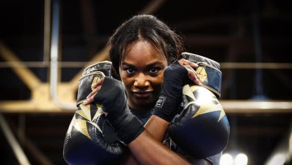 地球最能打的女人即将诞生 黑人女拳王誓KO强敌创历史