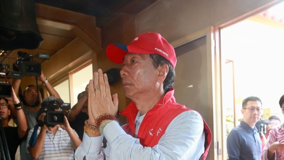 ��̨������������ָʾ Ȼ�����ӵ������ҳ�����