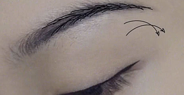 最近校园流行"秋波眉",美成移动风景线!