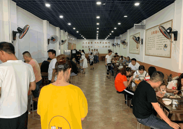 漯河这家早餐店名好生僻!认识这个字,