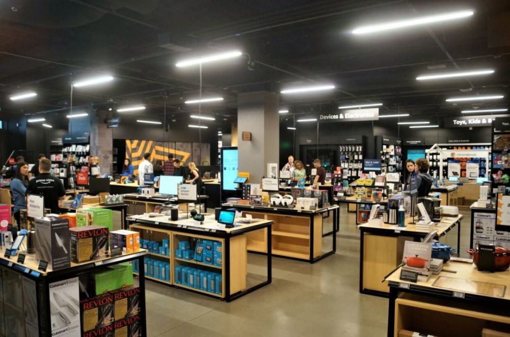 西雅图首家亚马逊四星实体店火爆开业里面到底卖些啥
