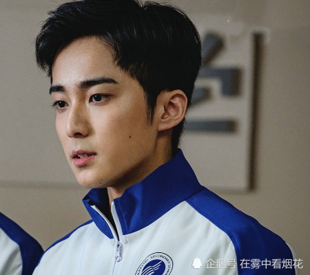 小欢喜:"季杨杨"好酷一男的,当他穿上"军阀装",网友:心动