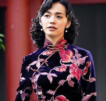 40岁的姚晨有多美?看到她穿上旗袍的样子,美到心脏咚咚跳!