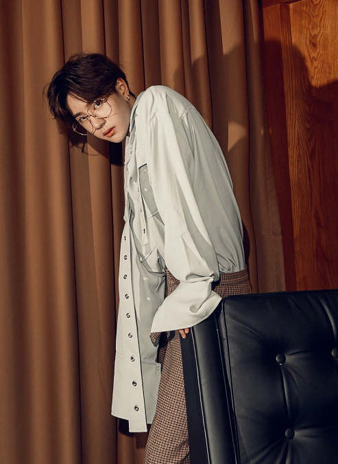 《陈情令》刚完结,王一博又来"双男主"新戏,网友:可男搭档?