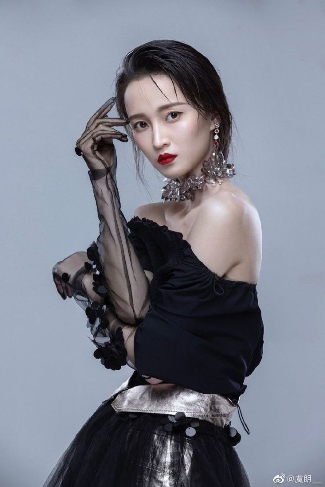 王彦霖绯闻女友虞朗曾当小三?本尊晒出离婚证明,力证自己清白