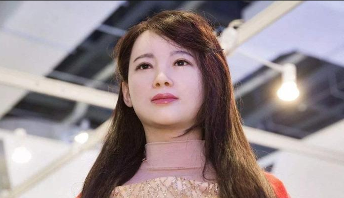 日本女性机器人来了,推出3项"专属服务",广受男性顾客青睐!