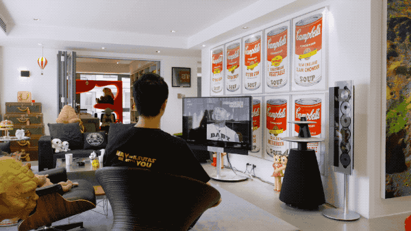 玩具|他在西湖边买200㎡豪宅，4年不住人，堆满的玩具总价超房子