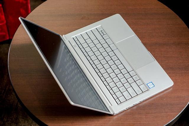 银色全金属机身16g内存nvme固态,神舟精盾u45s1开箱